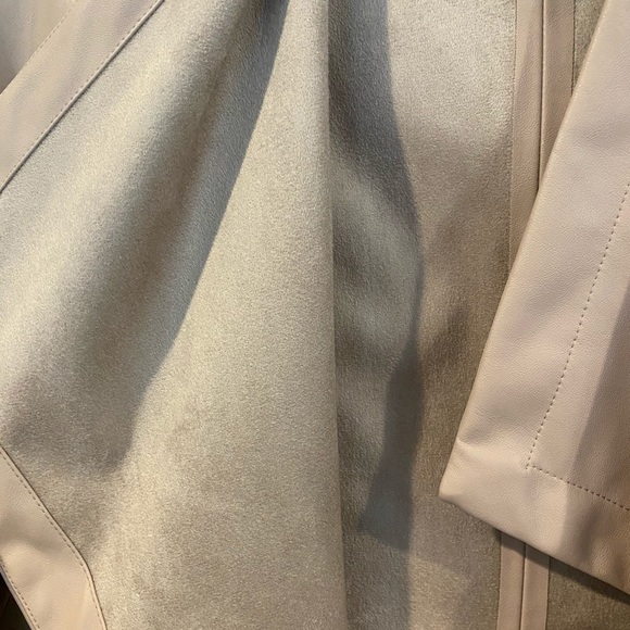 Small BB Dakota Faux Leather Jacket - Picture 3 of 4